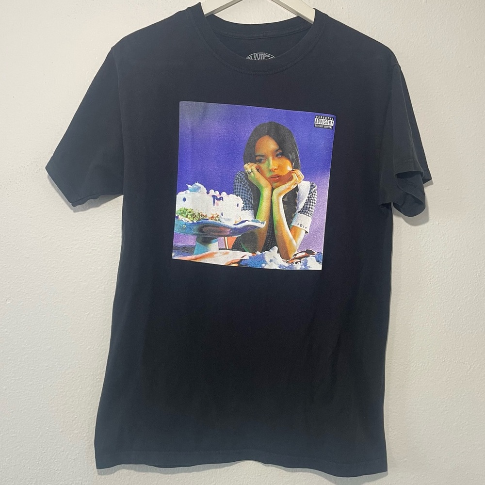 Olivia Rodrigo Sour Tee size M